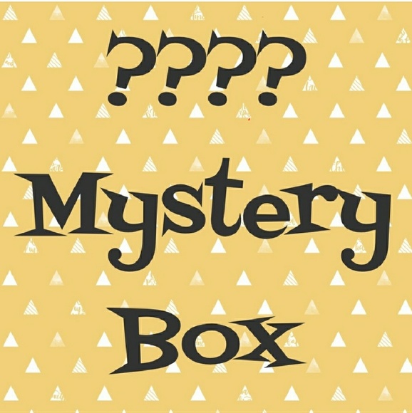 Tops - Bundle of 5 small items